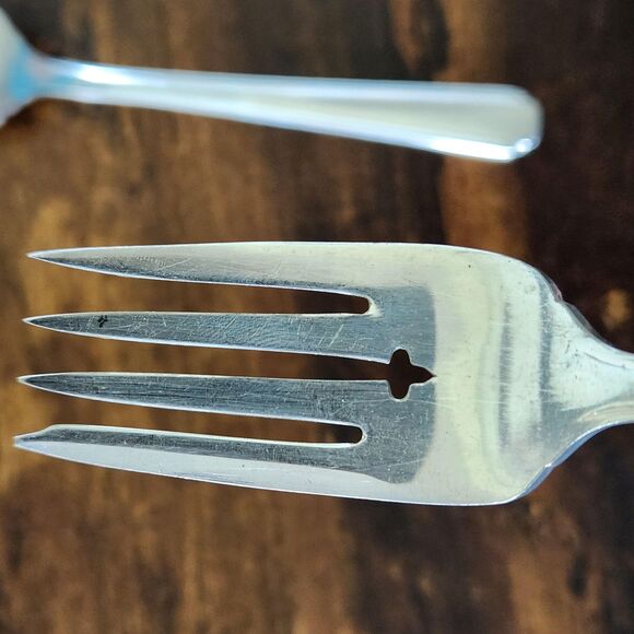 Oneida ELAINE Salad Fork Set 4 Flatware Silverware Silver Plate Cutlery Vintage - Picture 4 of 7